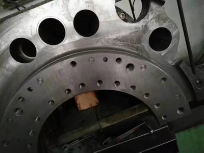 深孔加工技術(shù) 單邊深度8米工件的精密制造