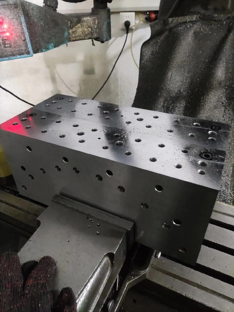 模具加工 #機械加工制造 #深孔鉆 #值得信賴的品質 #